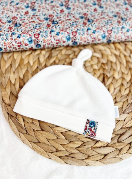 Bonnet de naissance